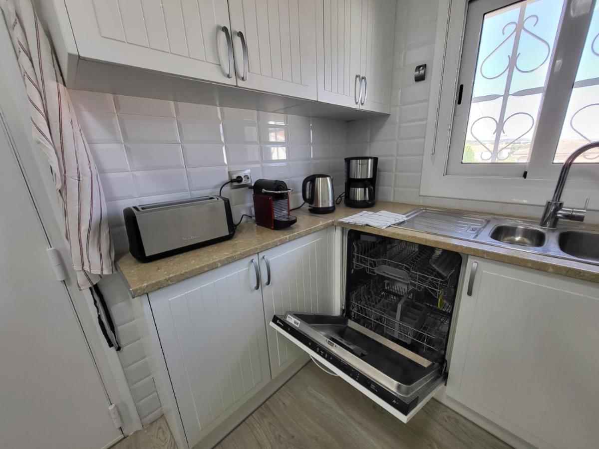 Torredembarra Cosy, Well Equipped House, 5 Min. From The Beach エクステリア 写真